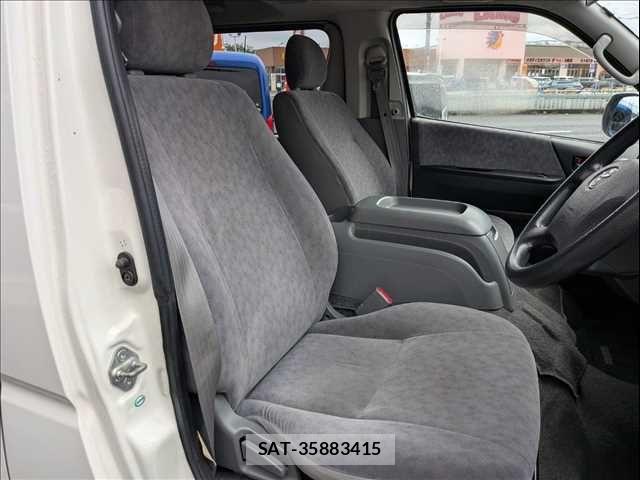 Toyota HIACE VAN 2007-01 8782406-6