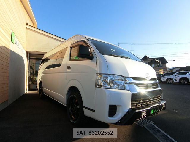 Toyota HIACE VAN 2023-05 8782380-11