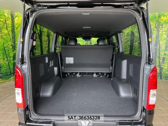 Toyota HIACE VAN 2026-07 8782382-10