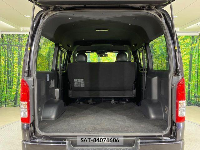 Toyota HIACE VAN 2019-12 8782385-9