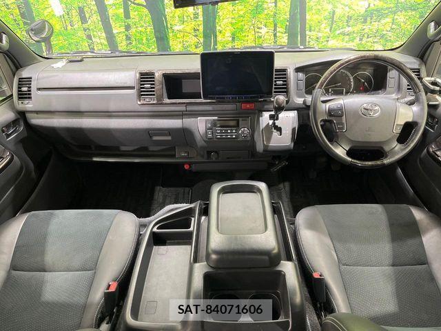 Toyota HIACE VAN 2019-12 8782385-1
