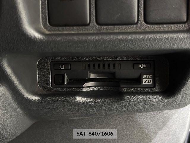 Toyota HIACE VAN 2019-12 8782385-6
