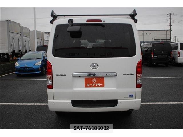 Toyota HIACE VAN 2021-09 8782396-11