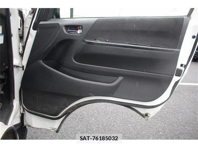 Toyota HIACE VAN 2021-09 8782396-29