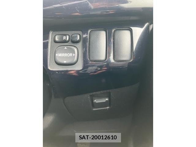 Toyota HIACE VAN 2004-09 8782408-16