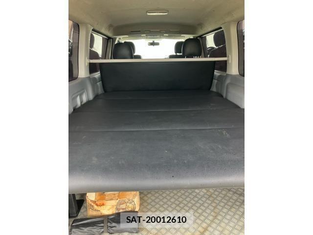 Toyota HIACE VAN 2004-09 8782408-24