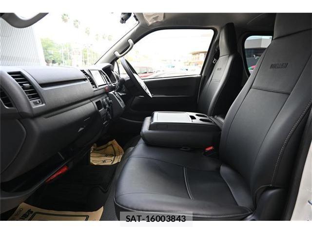 Toyota HIACE VAN 2021-08 8782384-10