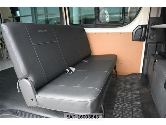 Toyota HIACE VAN 2021-08 8782384-12