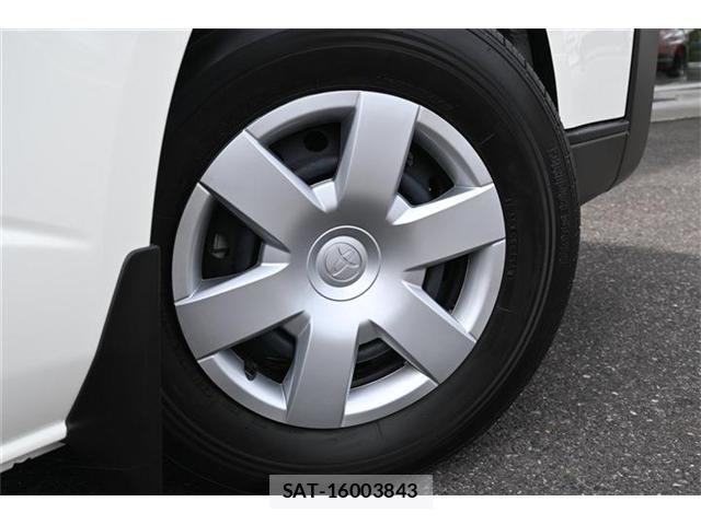 Toyota HIACE VAN 2021-08 8782384-16