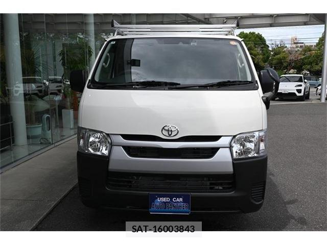 Toyota HIACE VAN 2021-08 8782384-7
