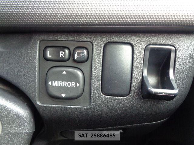 Toyota HIACE VAN 2013-04 8782405-15
