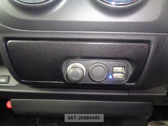 Toyota HIACE VAN 2013-04 8782405-19