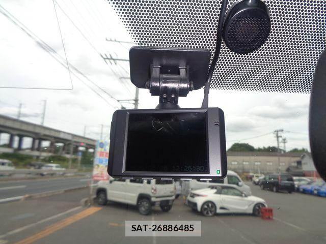 Toyota HIACE VAN 2013-04 8782405-21