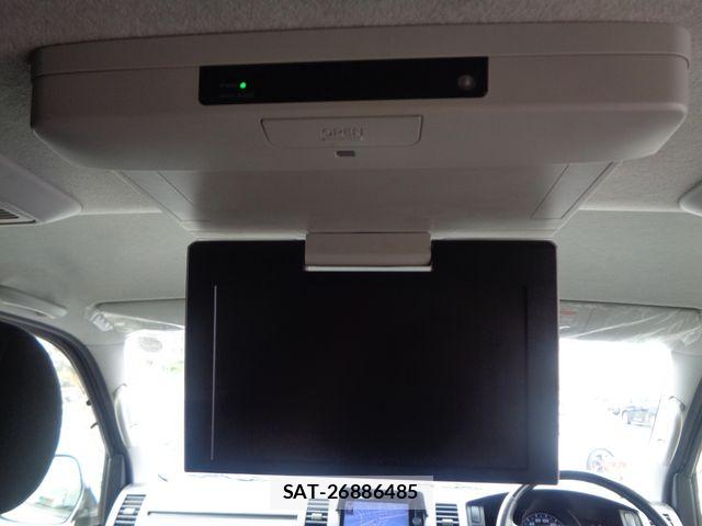 Toyota HIACE VAN 2013-04 8782405-23