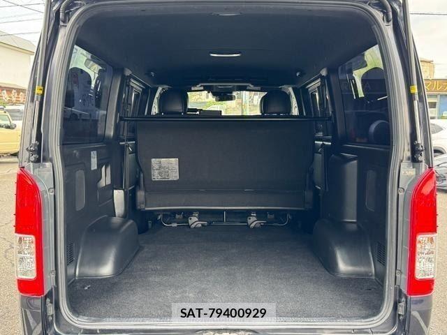 Toyota HIACE VAN 2021-12 8782388-11
