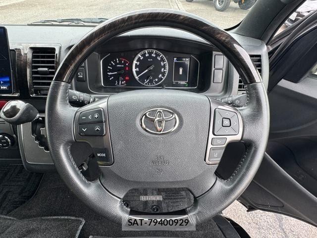 Toyota HIACE VAN 2021-12 8782388-12