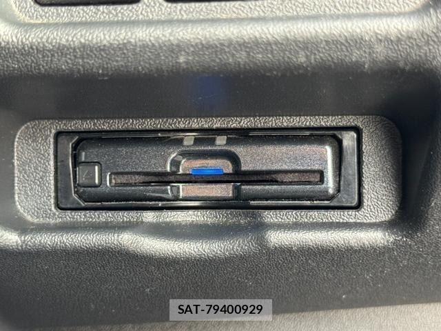 Toyota HIACE VAN 2021-12 8782388-21