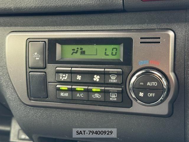 Toyota HIACE VAN 2021-12 8782388-23