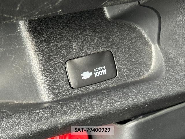 Toyota HIACE VAN 2021-12 8782388-28