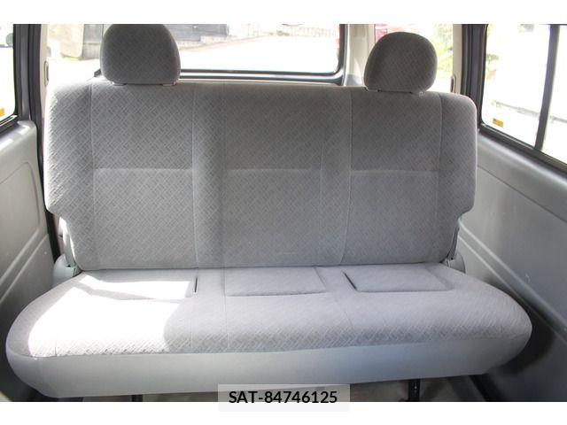 Toyota HIACE VAN 2008-11 8797766-11