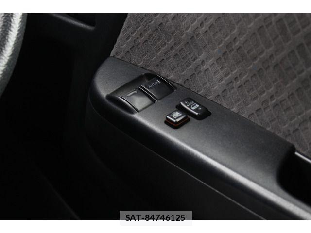 Toyota HIACE VAN 2008-11 8797766-17