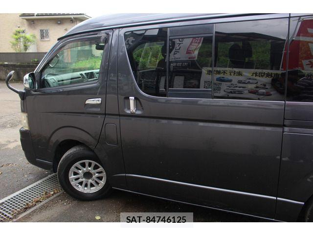 Toyota HIACE VAN 2008-11 8797766-6