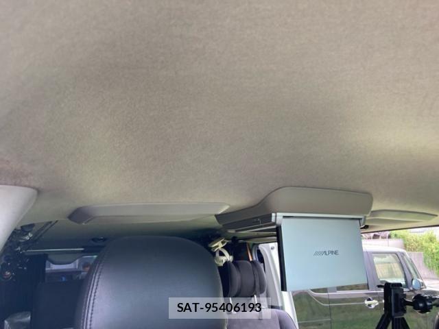 Toyota HIACE VAN 2011-07 8797768-14