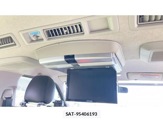 Toyota HIACE VAN 2011-07 8797768-24