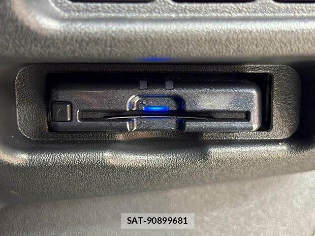 Toyota HIACE VAN 2023-09 8797761-9