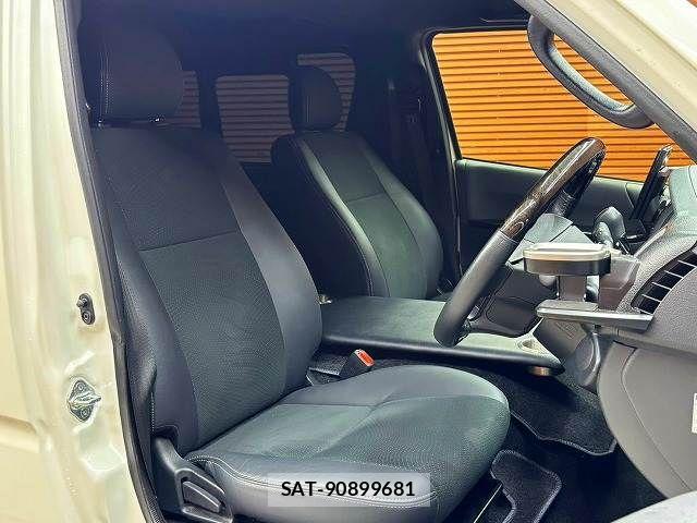 Toyota HIACE VAN 2023-09 8797761-10