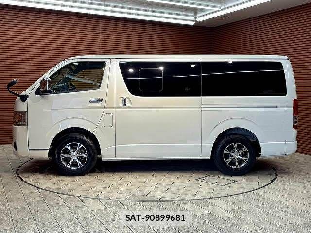 Toyota HIACE VAN 2023-09 8797761-17