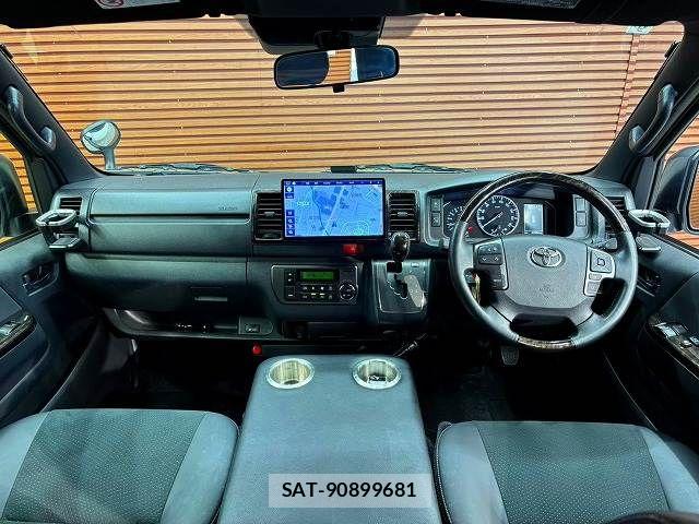 Toyota HIACE VAN 2023-09 8797761-1