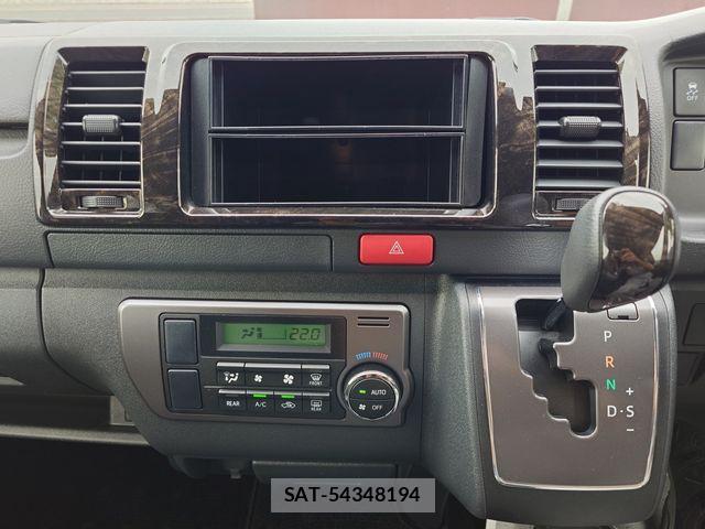 Toyota HIACE VAN 2025-09 8797759-14
