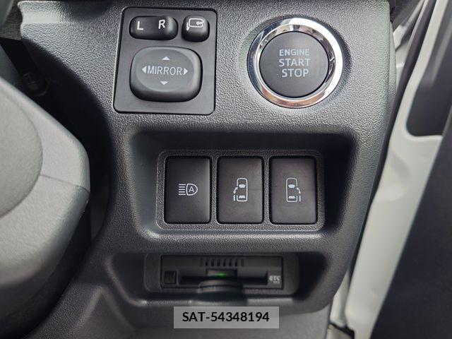 Toyota HIACE VAN 2025-09 8797759-15