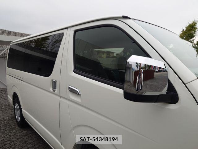 Toyota HIACE VAN 2025-09 8797759-4