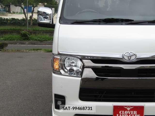 Toyota HIACE VAN 2024-08 8797763-24