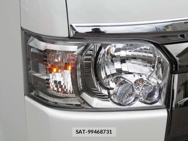 Toyota HIACE VAN 2024-08 8797763-25