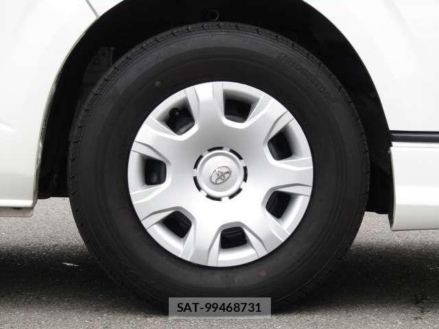 Toyota HIACE VAN 2024-08 8797763-28