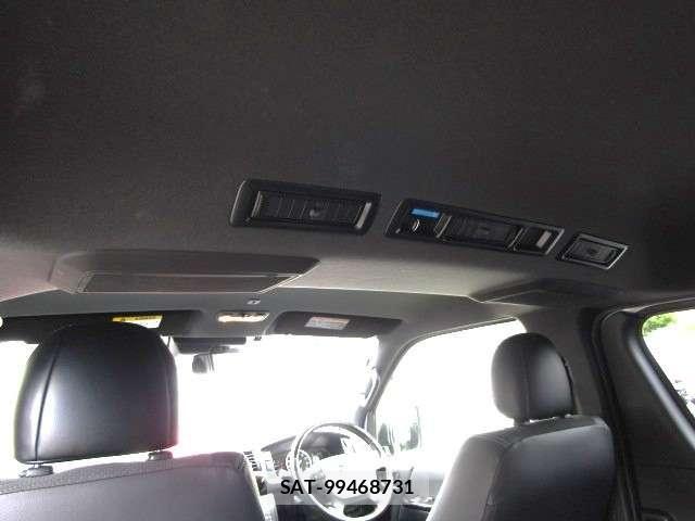 Toyota HIACE VAN 2024-08 8797763-8