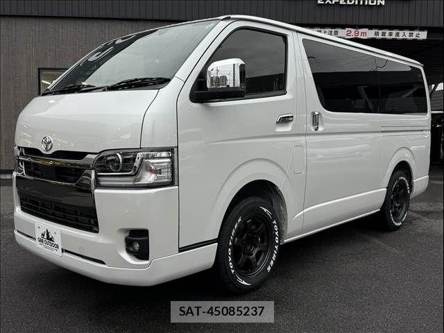 Toyota HIACE VAN 2026-07 8797757-11
