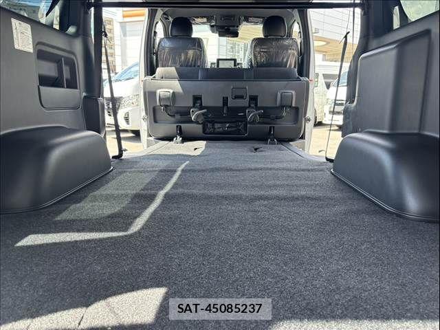 Toyota HIACE VAN 2026-07 8797757-19