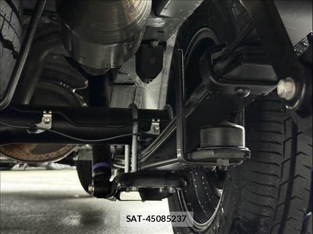 Toyota HIACE VAN 2026-07 8797757-28