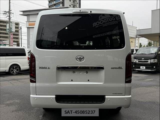 Toyota HIACE VAN 2026-07 8797757-2