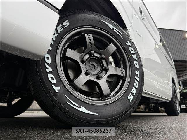 Toyota HIACE VAN 2026-07 8797757-5