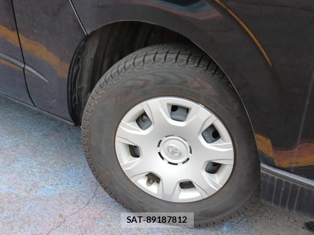 Toyota HIACE VAN 2023-01 8832123-9