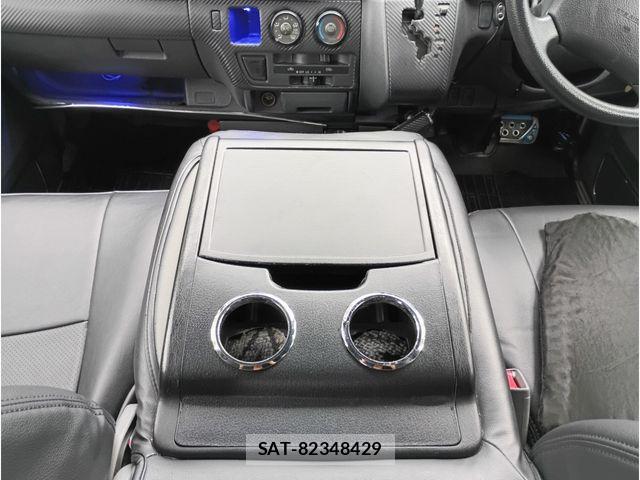 Toyota HIACE VAN 2008-09 8832149-16