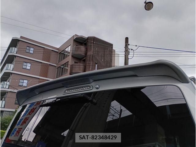 Toyota HIACE VAN 2008-09 8832149-24