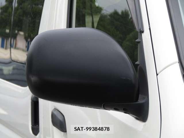 Toyota HIACE VAN 2020-02 8832140-23