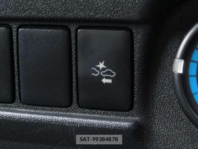 Toyota HIACE VAN 2020-02 8832140-6
