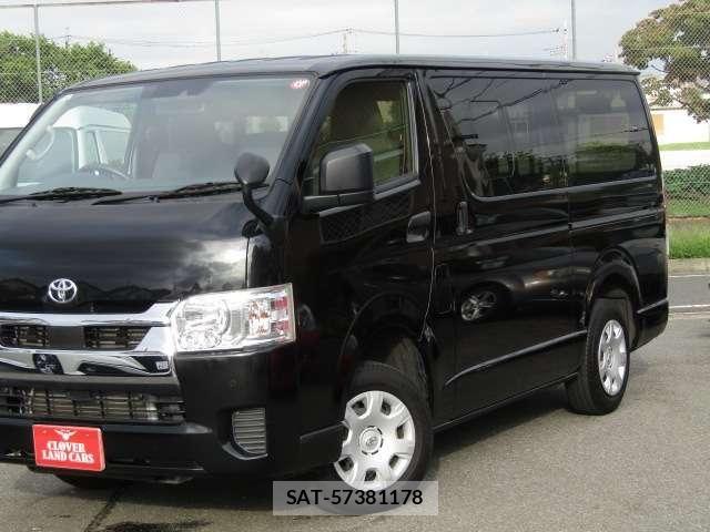 Toyota HIACE VAN 2023-08 8832129-11
